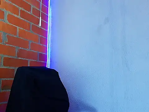 Snapshot of Leandro_valenzuela chatting on September 25, 2025, 11:25 am Leandro valenzuela online show from September 25, 2025, 11:25 am