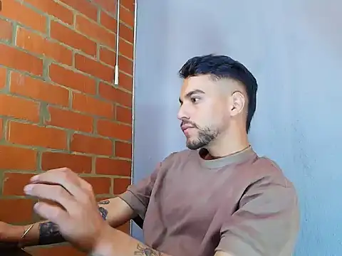 Snapshot of Leandro_valenzuela chatting on October 10, 2025, 6:40 pm Leandro valenzuela online show from October 10, 2025, 6:40 pm