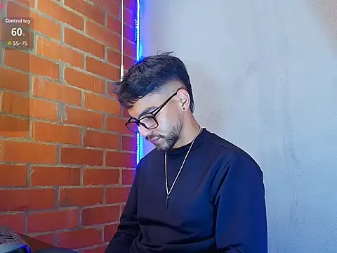 Snapshot of Leandro_valenzuela chatting on October 29, 2025, 3:25 pm Leandro valenzuela online show from October 29, 2025, 3:25 pm