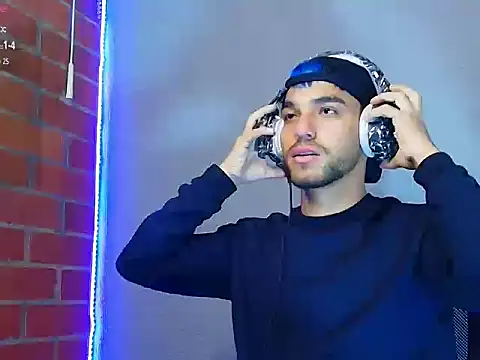 Leandro valenzuela online show from November 17, 2025, 7:47 am