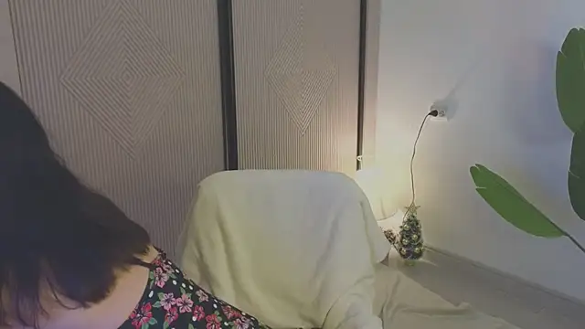 AudreyMell online show from December 18, 2024, 3:11 pm