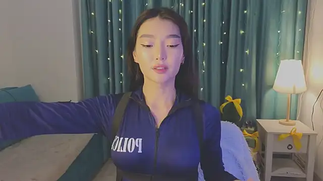 AudreyMell online show from December 22, 2024, 3:00 pm