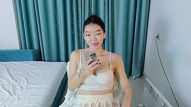 Snapshot of AudreyMell chatting on September 24, 2025, 3:15 pm AudreyMell online show from September 24, 2025, 3:15 pm