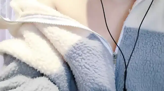 Snapshot of arena1357 chatting on December 9, 2024, 2:45 am arena1357 online show from December 9, 2024, 2:45 am