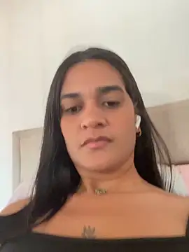 Snapshot of Biancasantillana chatting on October 24, 2025, 7:21 pm Biancasantillana online show from October 24, 2025, 7:21 pm