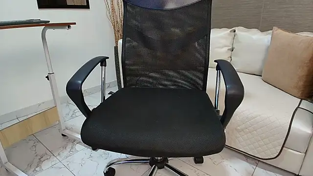 Jhonatan Morales S online show from December 7, 2024, 1:03 am