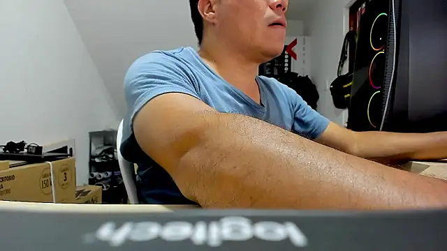 Jhonatan Morales S online show from October 17, 2025, 4:15 am