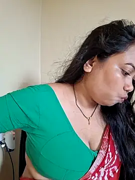 DREAM GIRL-30 online show from June 17, 2026, 3:53 am