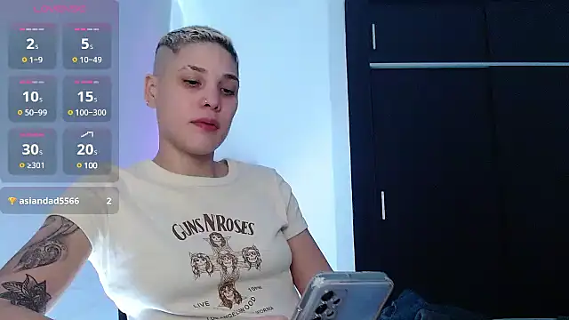 Charlee pink online show from December 4, 2024, 2:26 pm