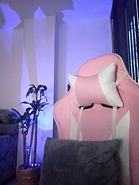 Charlee pink online show from January 5, 2025, 11:01 pm