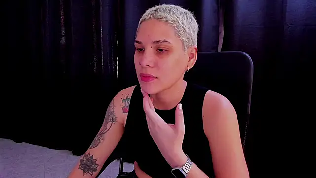 Charlee pink online show from September 19, 2025, 3:13 pm