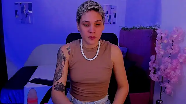 Charlee pink online show from November 4, 2025, 9:47 pm