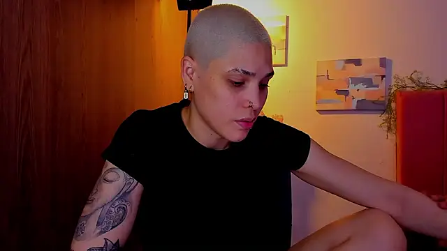 Charlee pink online show from March 19, 2026, 7:23 am