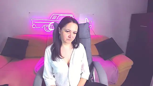 AngellLika online show from December 7, 2024, 4:03 pm