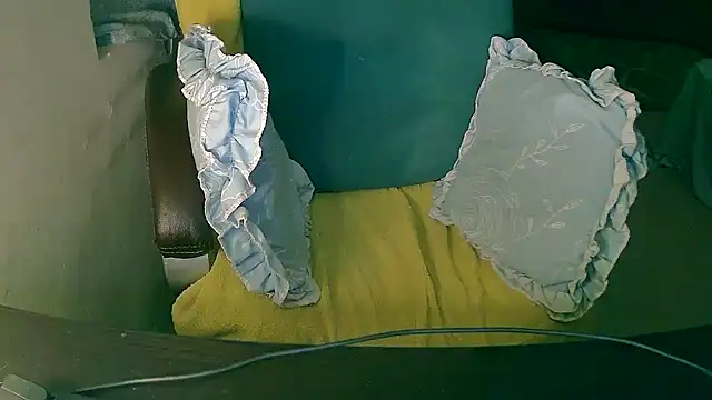 Cute-Tara online show from October 25, 2025, 1:02 am