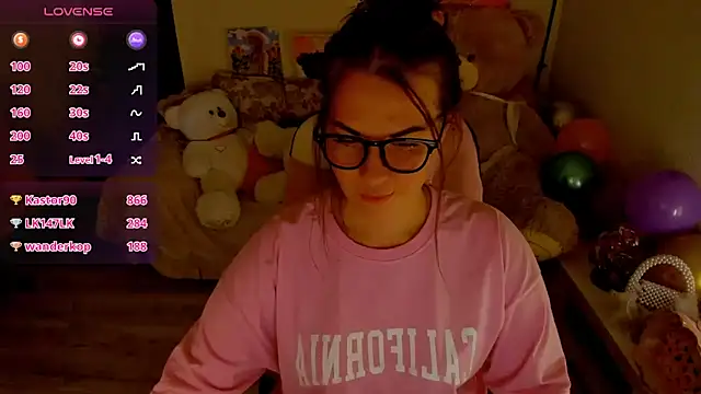 Snapshot of masha19981 chatting on February 23, 2026, 8:17 pm masha19981 online show from February 23, 2026, 8:17 pm