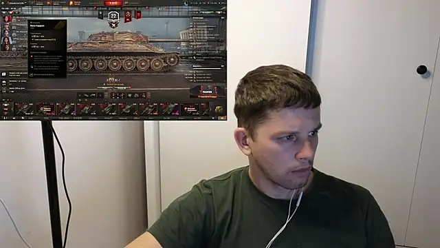 Snapshot of BigL0ve chatting on October 22, 2025, 2:17 pm BigL0ve online show from October 22, 2025, 2:17 pm