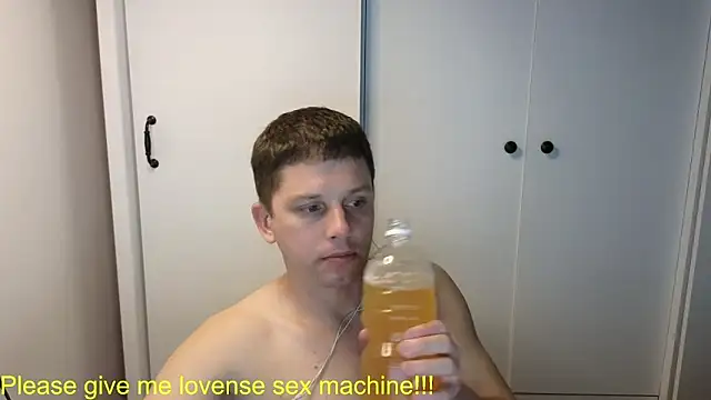 BigL0ve online show from June 24, 2026, 1:32 pm