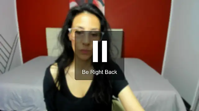 Abrillee1 online show from December 21, 2024, 10:40 pm