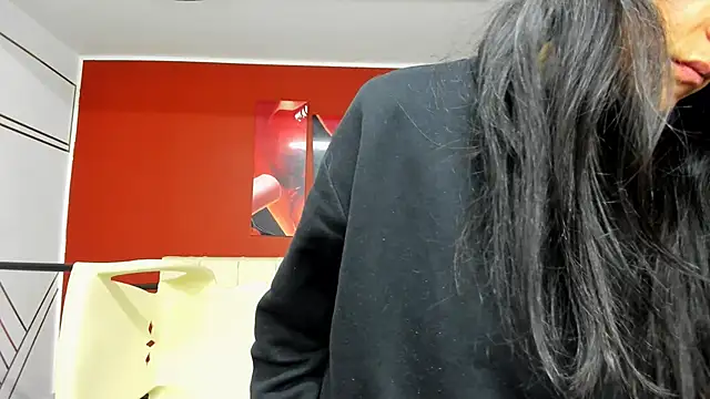 Abrillee1 online show from December 24, 2024, 1:49 am