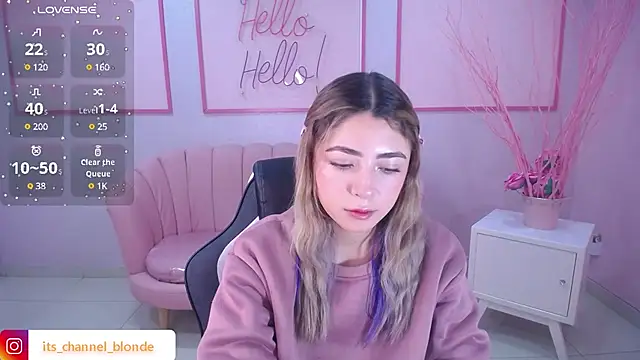 Snapshot of channel_blonde_a chatting on December 30, 2024, 5:02 pm channel blonde a online show from December 30, 2024, 5:02 pm