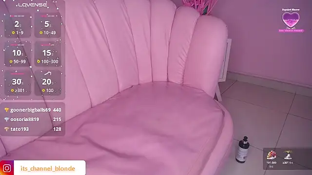 Snapshot of channel_blonde_a chatting on December 30, 2024, 8:04 pm channel blonde a online show from December 30, 2024, 8:04 pm