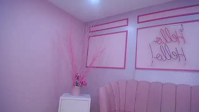 Snapshot of channel_blonde_a chatting on January 8, 2025, 8:50 pm channel blonde a online show from January 8, 2025, 8:50 pm