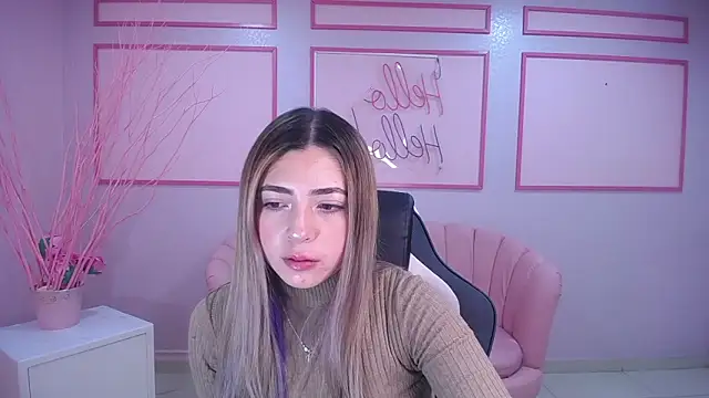 Snapshot of channel_blonde_a chatting on January 15, 2025, 4:43 pm channel blonde a online show from January 15, 2025, 4:43 pm