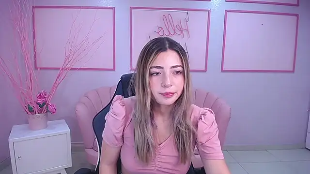 Snapshot of channel_blonde_a chatting on January 22, 2025, 4:44 pm channel blonde a online show from January 22, 2025, 4:44 pm