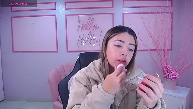 Snapshot of channel_blonde_a chatting on January 30, 2025, 4:24 pm channel blonde a online show from January 30, 2025, 4:24 pm