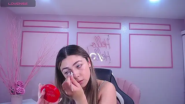 Snapshot of channel_blonde_a chatting on January 31, 2025, 4:27 pm channel blonde a online show from January 31, 2025, 4:27 pm