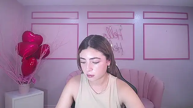 Snapshot of channel_blonde_a chatting on February 25, 2025, 4:31 pm channel blonde a online show from February 25, 2025, 4:31 pm