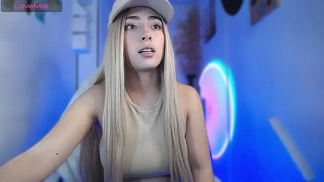 Snapshot of channel_blonde_a chatting on September 19, 2025, 11:16 pm channel blonde a online show from September 19, 2025, 11:16 pm