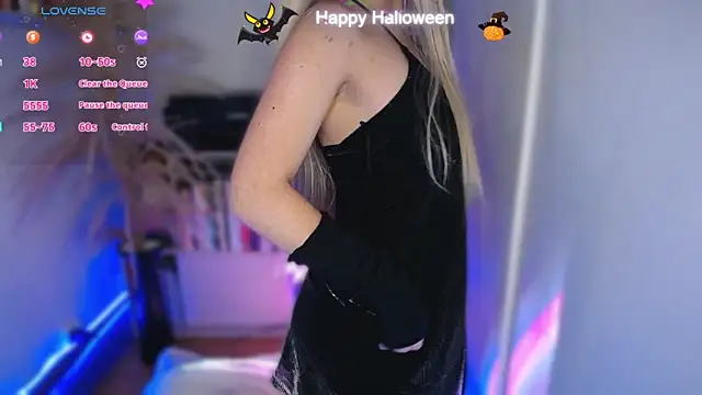 Snapshot of channel_blonde_a chatting on October 31, 2025, 4:35 am channel blonde a online show from October 31, 2025, 4:35 am