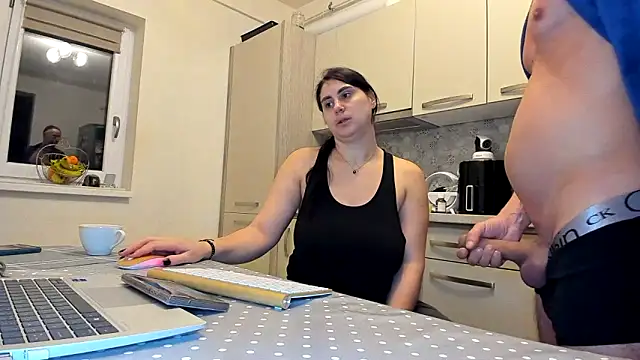 Snapshot of cuplu29 chatting on December 13, 2025, 11:10 pm cuplu29 online show from December 13, 2025, 11:10 pm