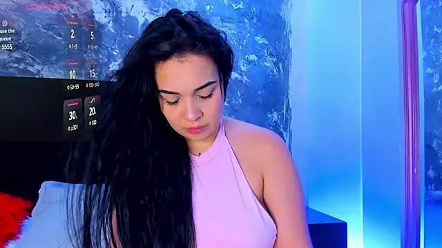 brianaGuzman online show from December 9, 2024, 3:54 pm