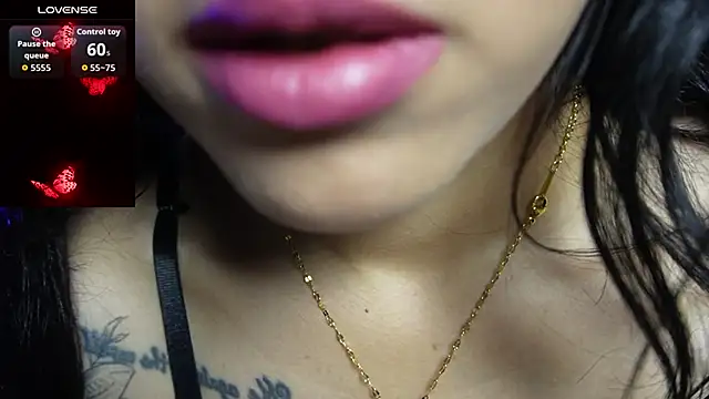 Snapshot of amy_fox2 chatting on September 24, 2025, 1:58 pm amy fox2 online show from September 24, 2025, 1:58 pm