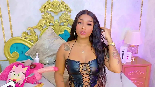 Snapshot of SalomeRestrepo chatting on April 2, 2026, 4:21 am SalomeRestrepo online show from April 2, 2026, 4:21 am