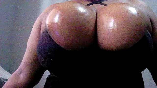 tripplexhoney101 online show from February 7, 2026, 4:27 am