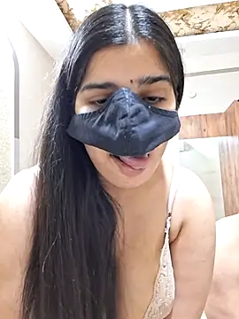 aaliya bhattt online show from February 24, 2026, 7:39 am