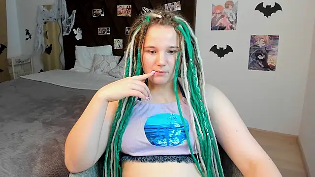 Snapshot of GloriaHylivi chatting on December 12, 2024, 6:31 pm GloriaHylivi online show from December 12, 2024, 6:31 pm