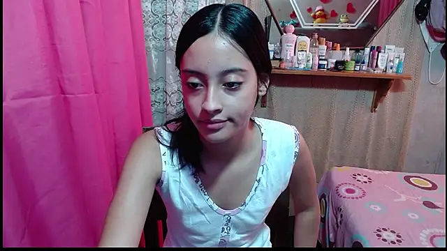 Snapshot of Lunawillis chatting on March 13, 2026, 8:37 pm Lunawillis online show from March 13, 2026, 8:37 pm