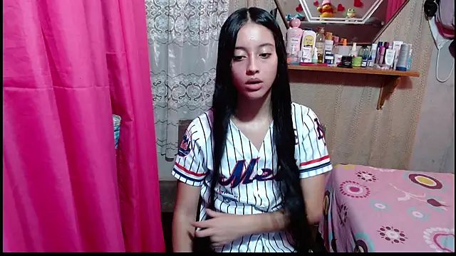 Snapshot of Lunawillis chatting on March 14, 2026, 8:25 pm Lunawillis online show from March 14, 2026, 8:25 pm