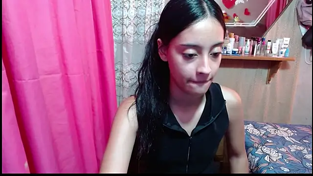 Snapshot of Lunawillis chatting on April 21, 2026, 8:34 pm Lunawillis online show from April 21, 2026, 8:34 pm