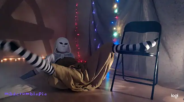 madcrumblepie online show from January 19, 2025, 8:30 pm