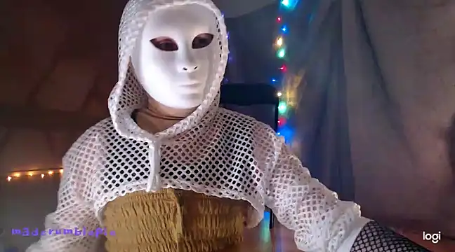 madcrumblepie online show from January 20, 2025, 9:11 pm