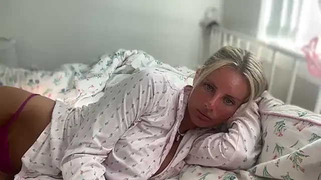 Snapshot of BendyBarbie chatting on July 8, 2026, 9:14 am BendyBarbie online show from July 8, 2026, 9:14 am