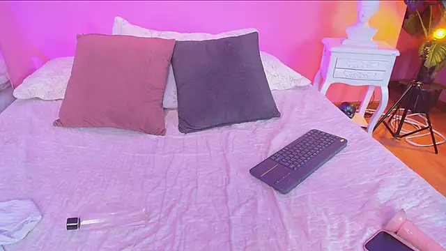 Bianca ks online show from December 28, 2024, 9:31 am