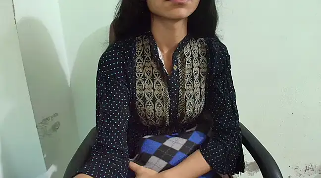 Srabontii online show from February 11, 2025, 6:44 pm