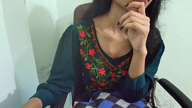 Srabontii online show from February 12, 2025, 9:54 pm